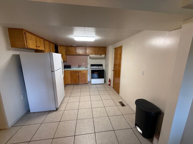 Foto del edificio - 6302 S Westridge St