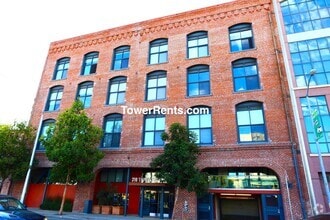 Building Photo - 310 Townsend St