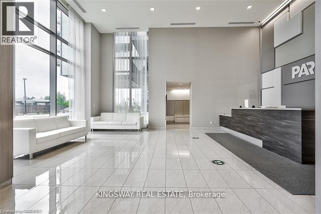Building Photo - 2087-2087 Fairview St