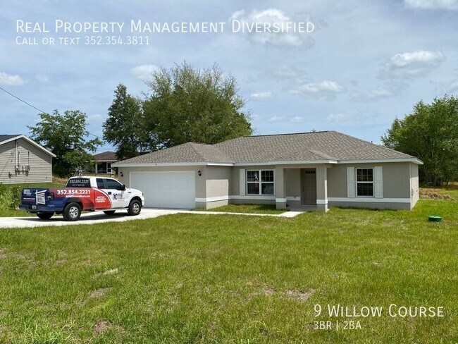 Building Photo - Silver Springs Shores - Welcome Home