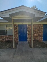 Building Photo - 1413 Plummer St