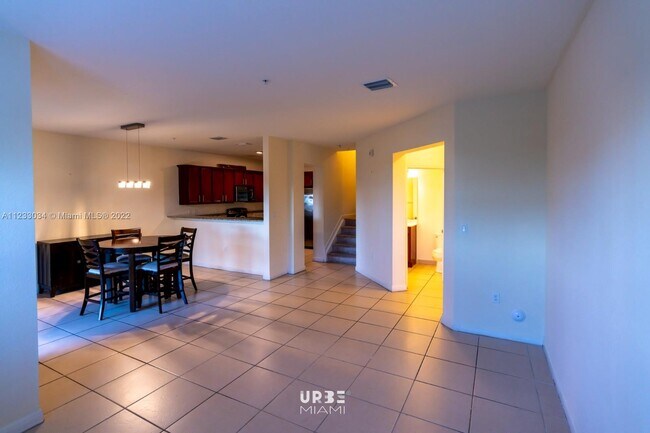 Foto del edificio - 10630 NW 88th St