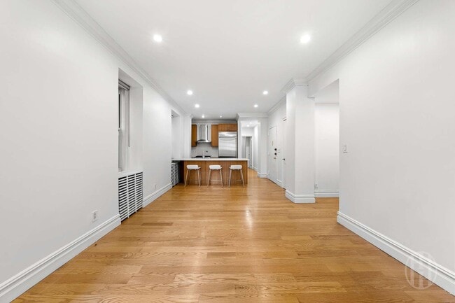 Building Photo - 26 E 63rd St