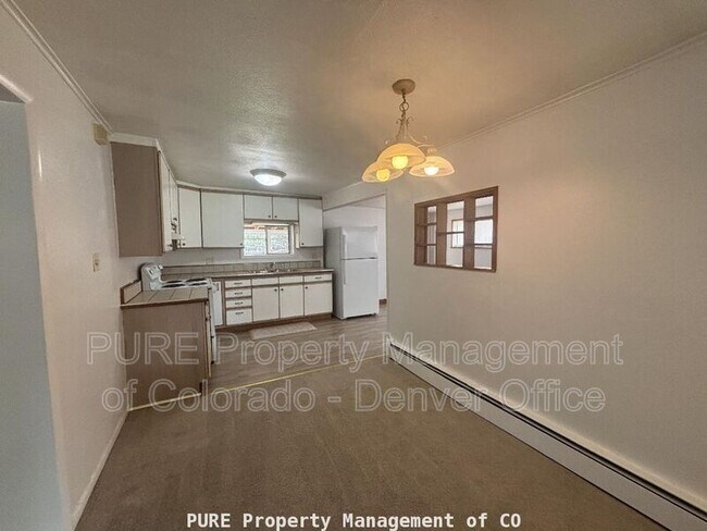 Foto del edificio - 1040 N Harlan St