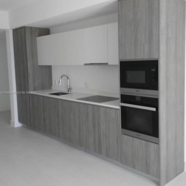 Foto del edificio - 2900 NE 7th Ave