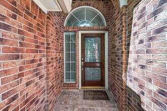 Building Photo - 1103 Parkhaven Ln