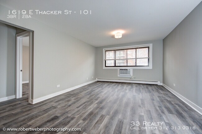 Building Photo - 1619 E Thacker St