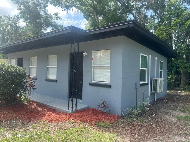 Foto del edificio - 3309 Kennedy St
