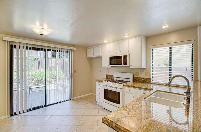 Foto del edificio - 26809 Cold Springs St