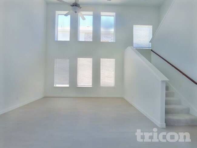 Building Photo - 2717 Brushy Lk Dr