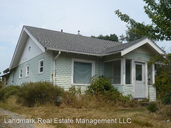 Primary Photo - 5 br, 2 bath House - 1315 Lakeway Drive