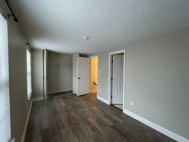 Foto del edificio - 7872 St Bridget Ln