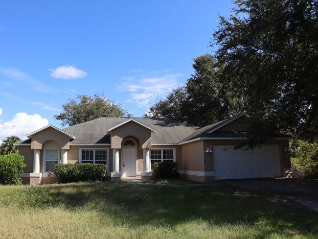 Spacious 4 Bedroom 2236 Sq Ft Call Carole ... - Spacious 4 Bedroom 2236 Sq Ft Call Carole ... House