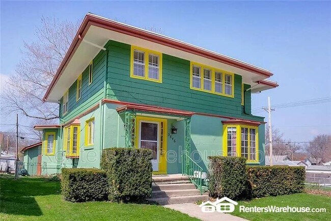 Building Photo - 3846 3rd St