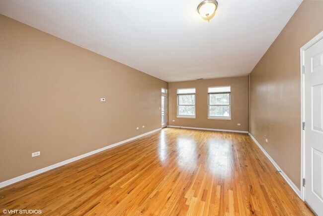 Foto del edificio - 758 W 15th St