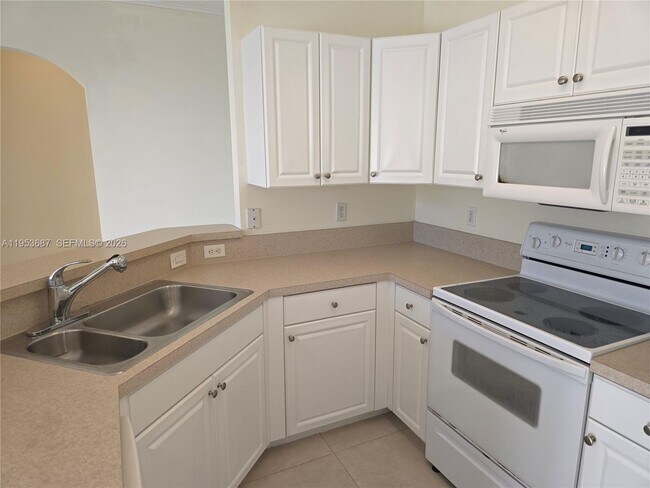 Foto del edificio - 4600 SW 160th Ave