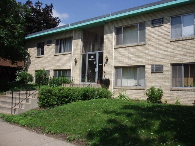Foto del edificio - 553 1st Ave S