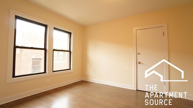 Building Photo - 2643 N Spaulding Ave