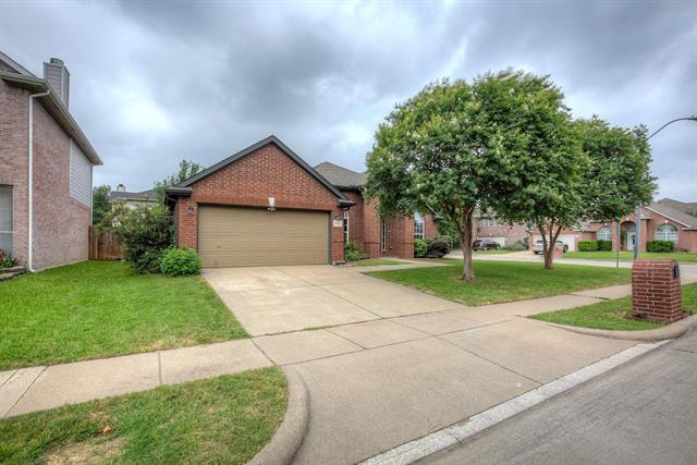 Foto del edificio - 5713 Meadows Way