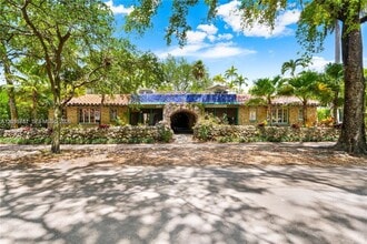 Building Photo - 1301 Milan Ave