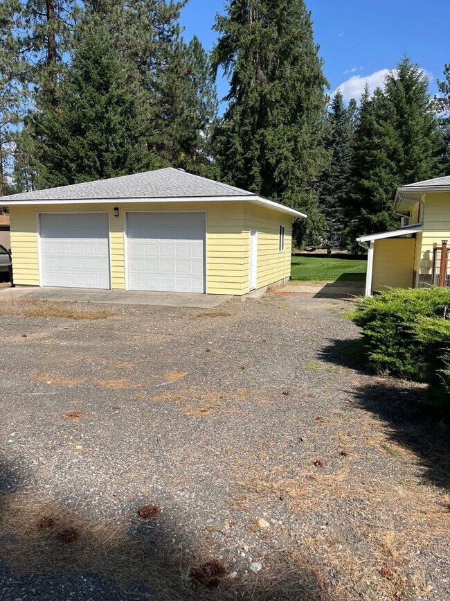 Foto del edificio - 17704 N Hilltop Rd