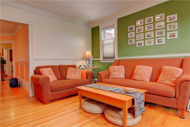Foto del edificio - 425 Angell St