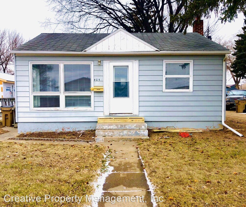 Primary Photo - 1 br, 1.5 bath House - 405 8th Ave SW
