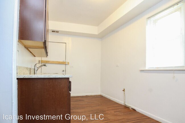 Foto del edificio - 6100-6108 S Eberhart Ave