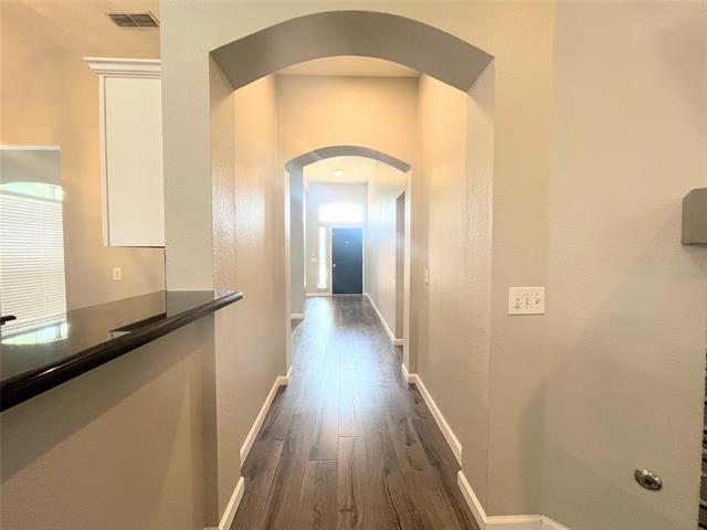 Foto del edificio - 5409 Highlands Dr