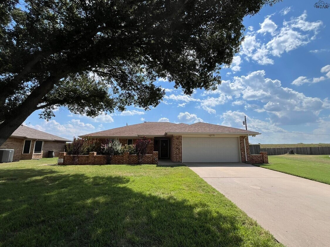 Foto principal - 4863 Rhea Rd