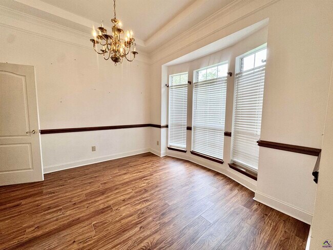Building Photo - 1127 Alderly Ln