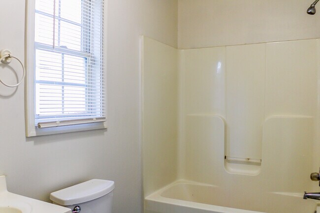 Foto del edificio - 835 Gladstone St