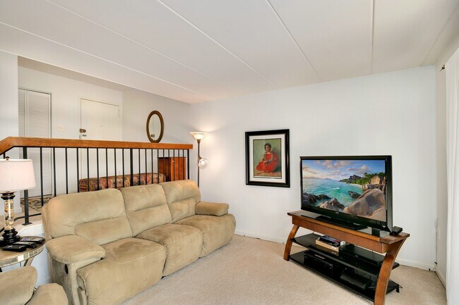 Living Room 2 - 106 Roberts Ln