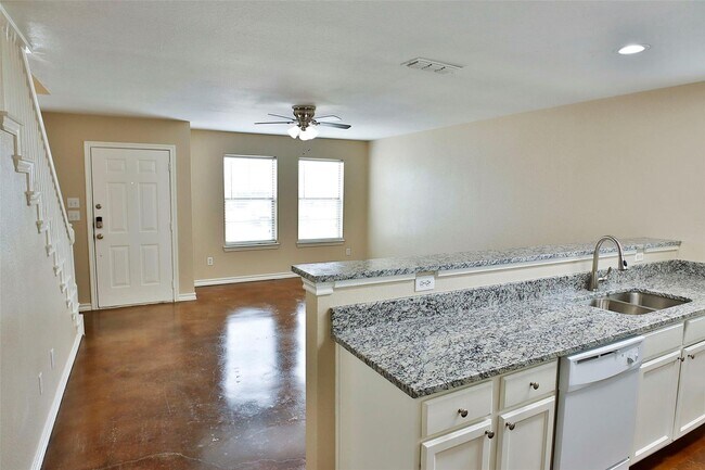 Foto del edificio - ? Spacious & Stylish 4-Bedroom Duplex?