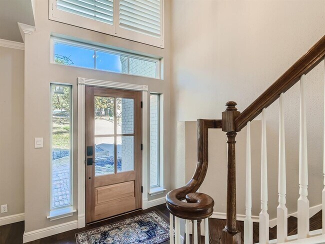 Building Photo - 8915 Spicebrush Dr