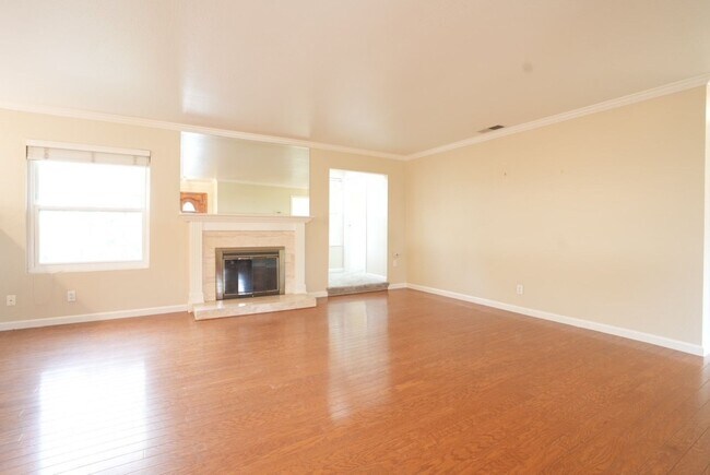 Building Photo - Charming North Napa Home