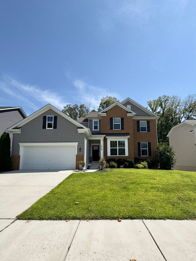 Foto principal - Charming 3 Bedroom/2.5 Bathroom Home in Be...