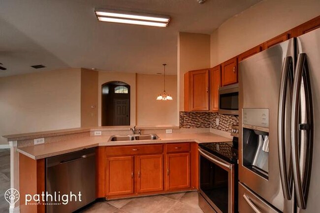 Building Photo - 7513 Turtle View Drive, Ruskin, FL, 33573