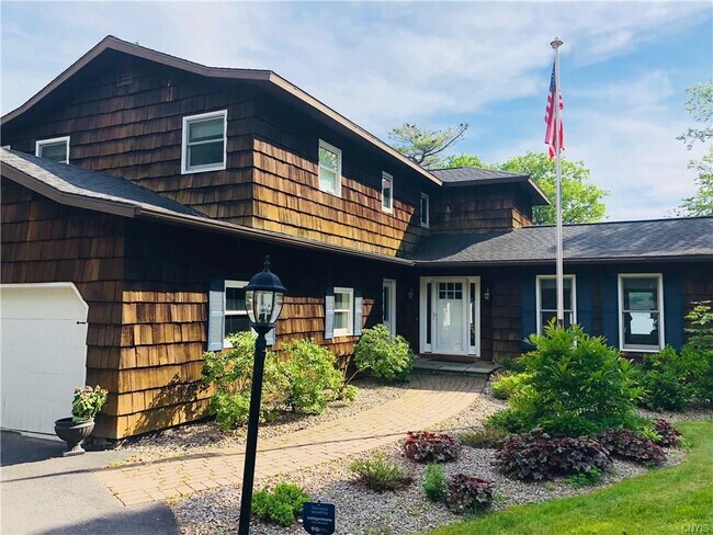 Building Photo - 4761 Ormonde Dr