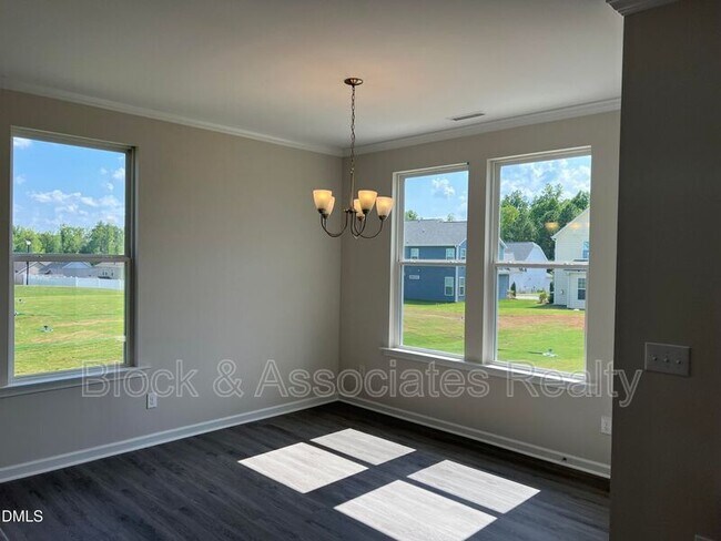 Foto del edificio - 262 Streamliner Blvd