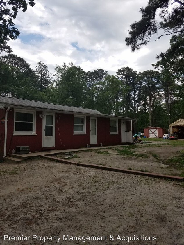 Primary Photo - 4318 S Lakeshore Dr