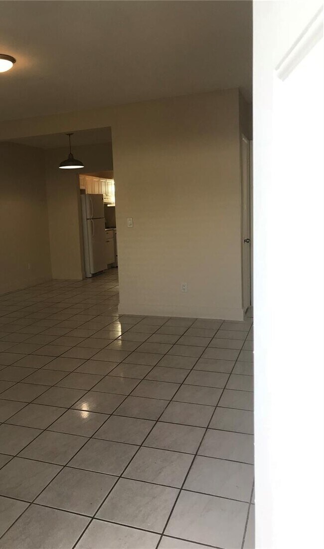 Foto del edificio - 745 81st St