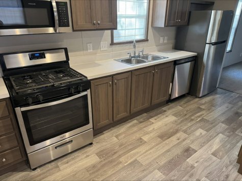 Foto del edificio - 2429 E Birch Dr