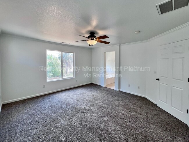 Foto del edificio - 6054 E Hampton Way