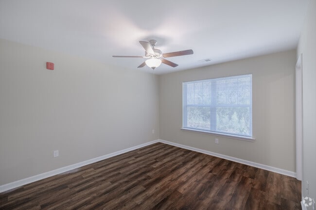 2BR, 2BA - 1,072SF - Primary Bedroom - Sandridge Living