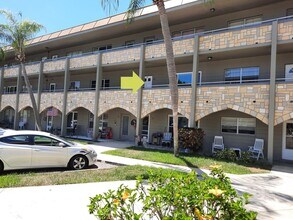 Building Photo - 2462 Brazilia Dr