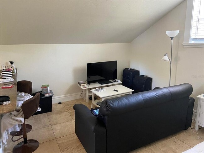 Foto del edificio - 1101 W De Leon St