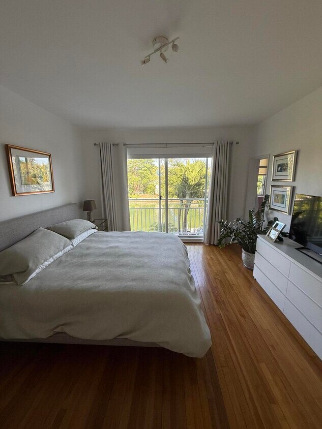 Foto principal - 3921 Meridian Ave