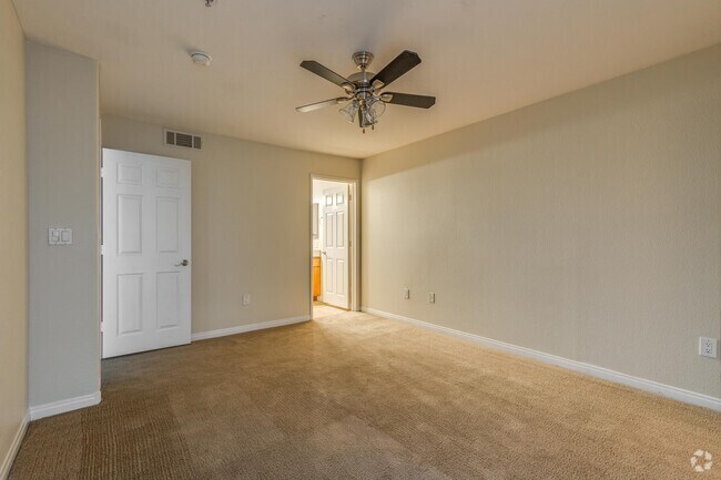 2 BR, 2 BA (Geneva) - 994 SF - Borgata Condominiums