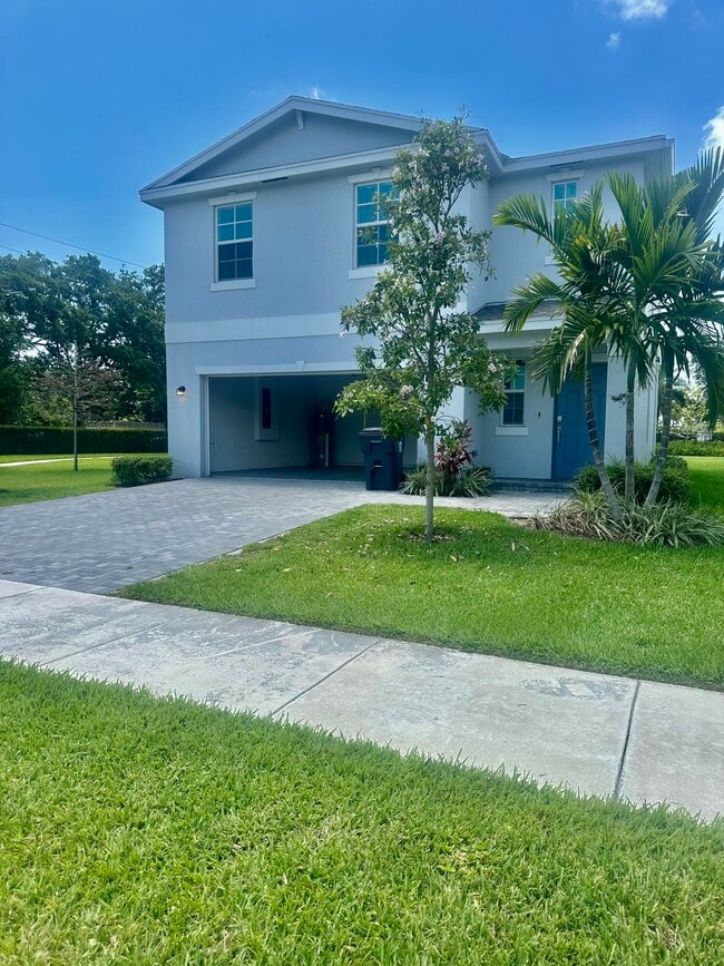 Building Photo - 4518 Dow Ln